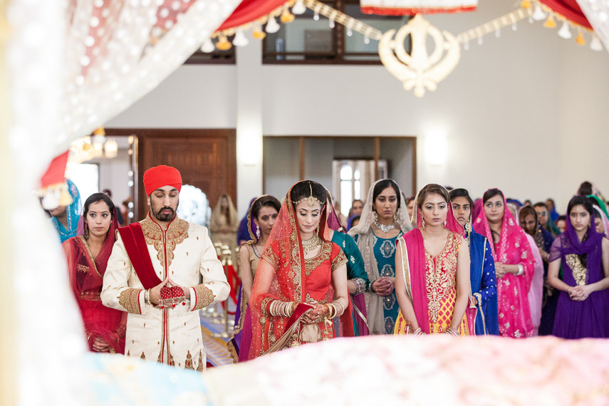 Female Asian Wedding Photographer for Sikh Wedding Ceremony